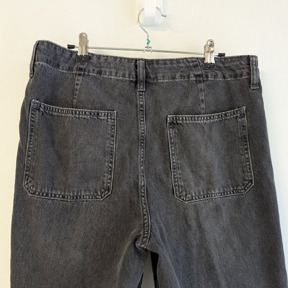 Old Navy High-Waisted Baggy Wide-Leg Trouser Jeans - Picture 6 of 8